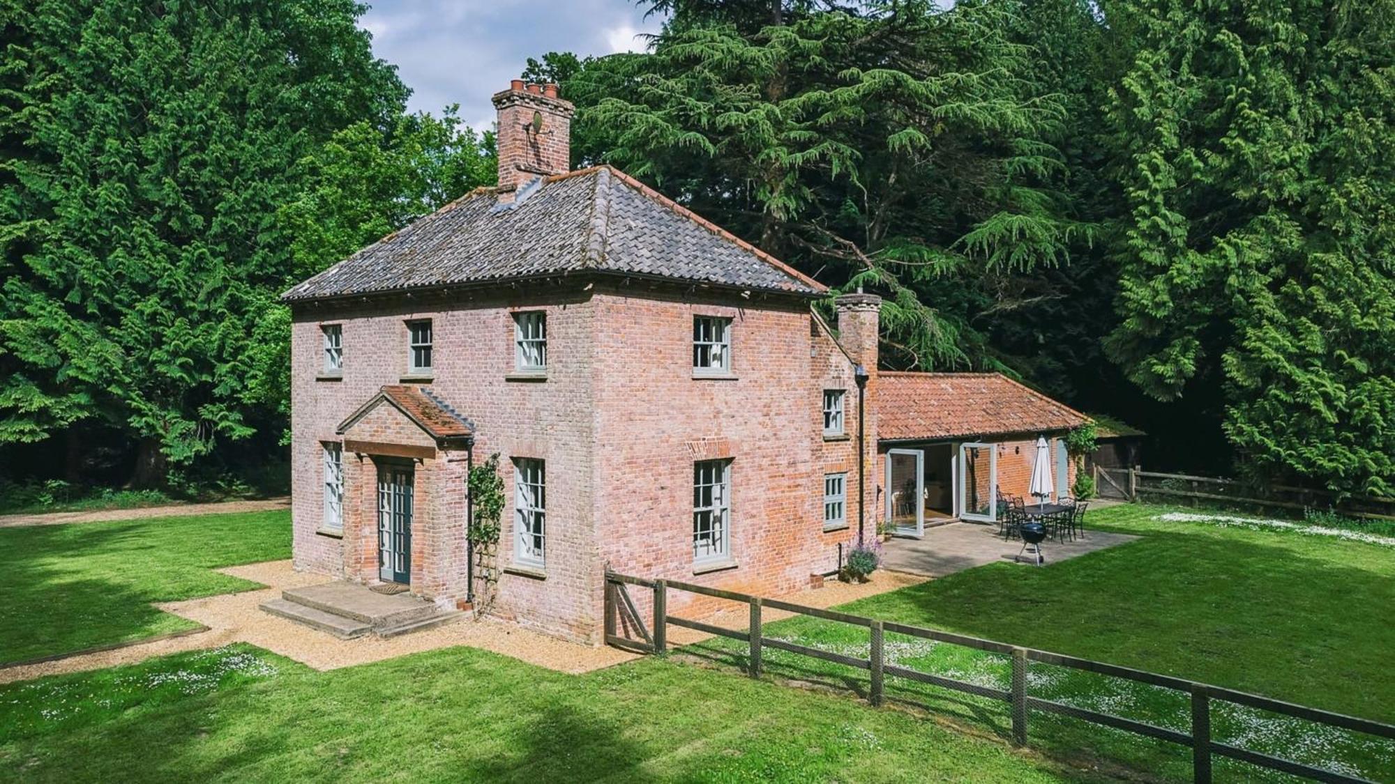 Bears Cottage Wood Norton Екстериор снимка